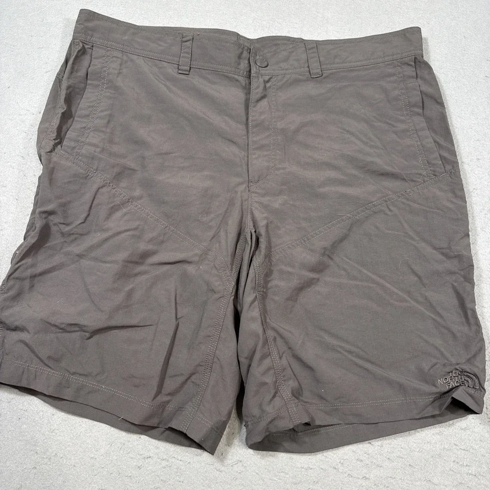 North Face Shorts Mens 40 CHARCOAL Nylon Cargo Hiking Stow Pocket Outdoor